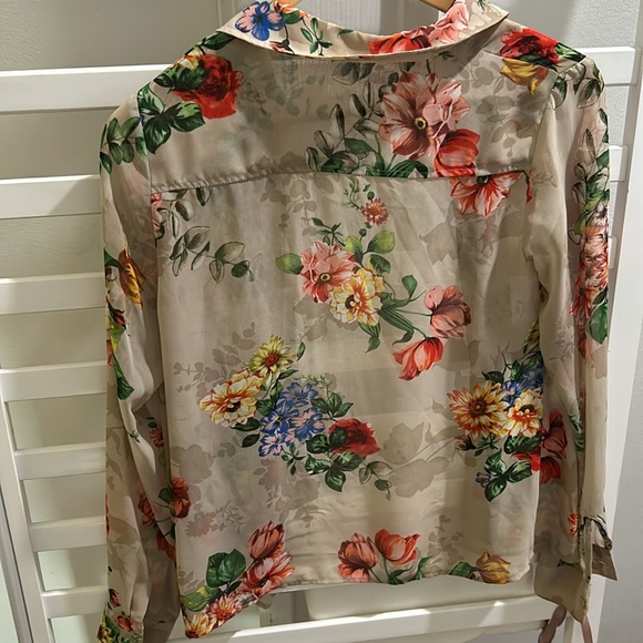 Forever 21 long sleeve shirt - Picture 2 of 3